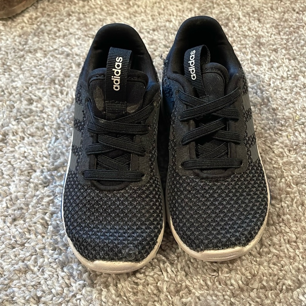 Toddler sneakers